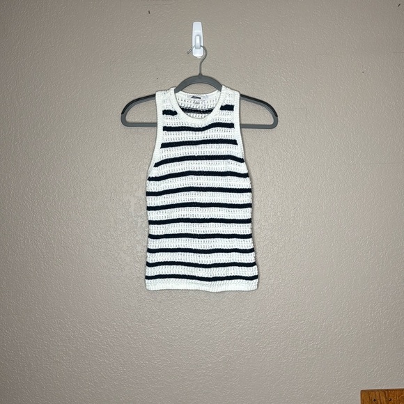 Madewell Crochet-Knit Crewneck Sweater Tank - Picture 6 of 14